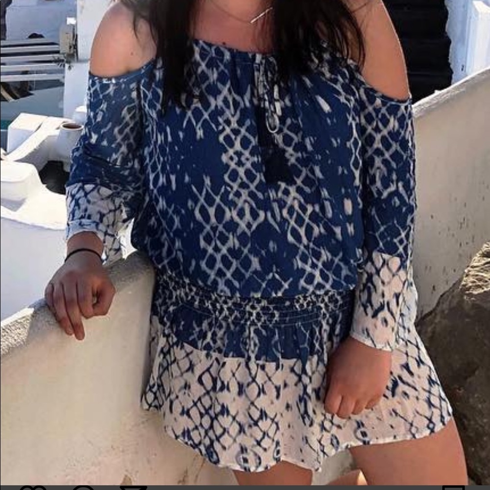 Summer mini dress with cold shoulders and adjustable straps